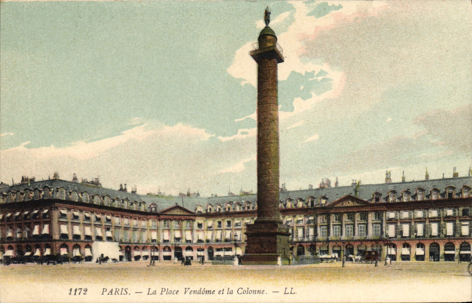 CPA Paris La Place  Vendome et la Colonne