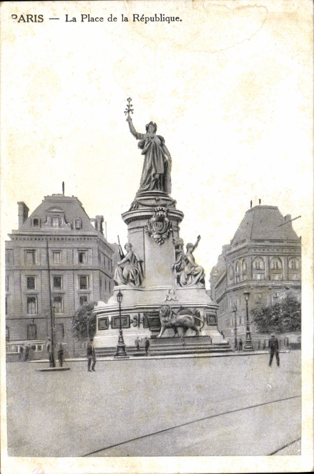 CPA Paris La Place de la Republique