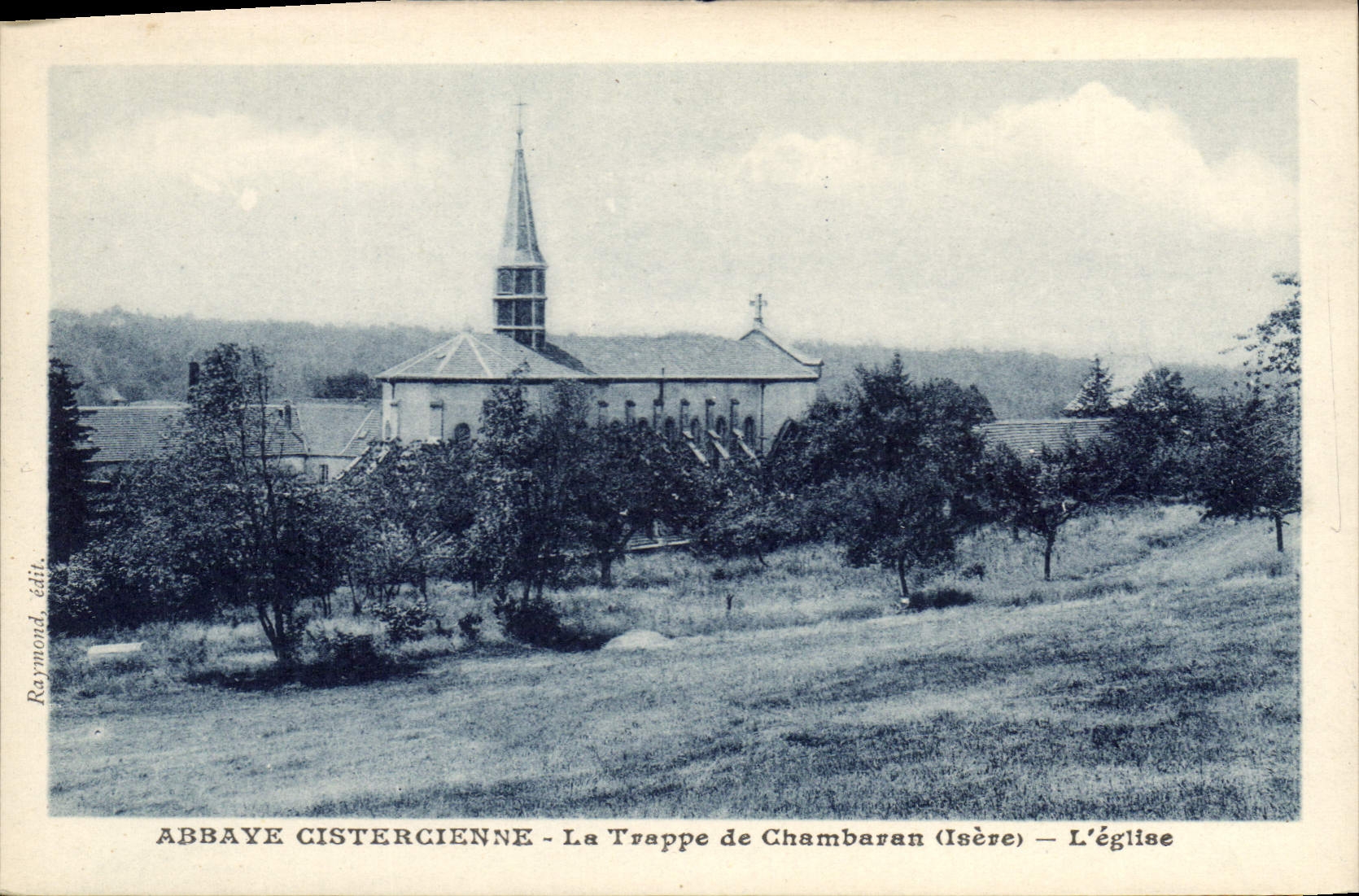 CPA Abbaye Cistercienne La Trappe de Chambaran (Isere) L'eglise