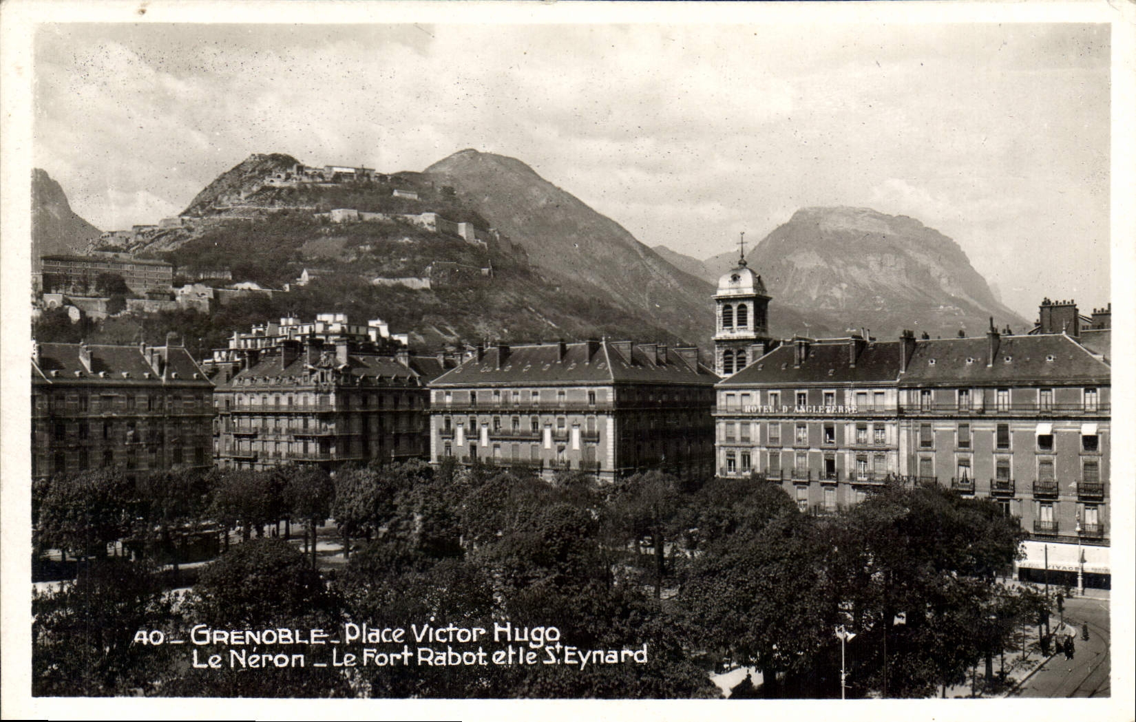 CPA Grenoble Place Victor Hugo
