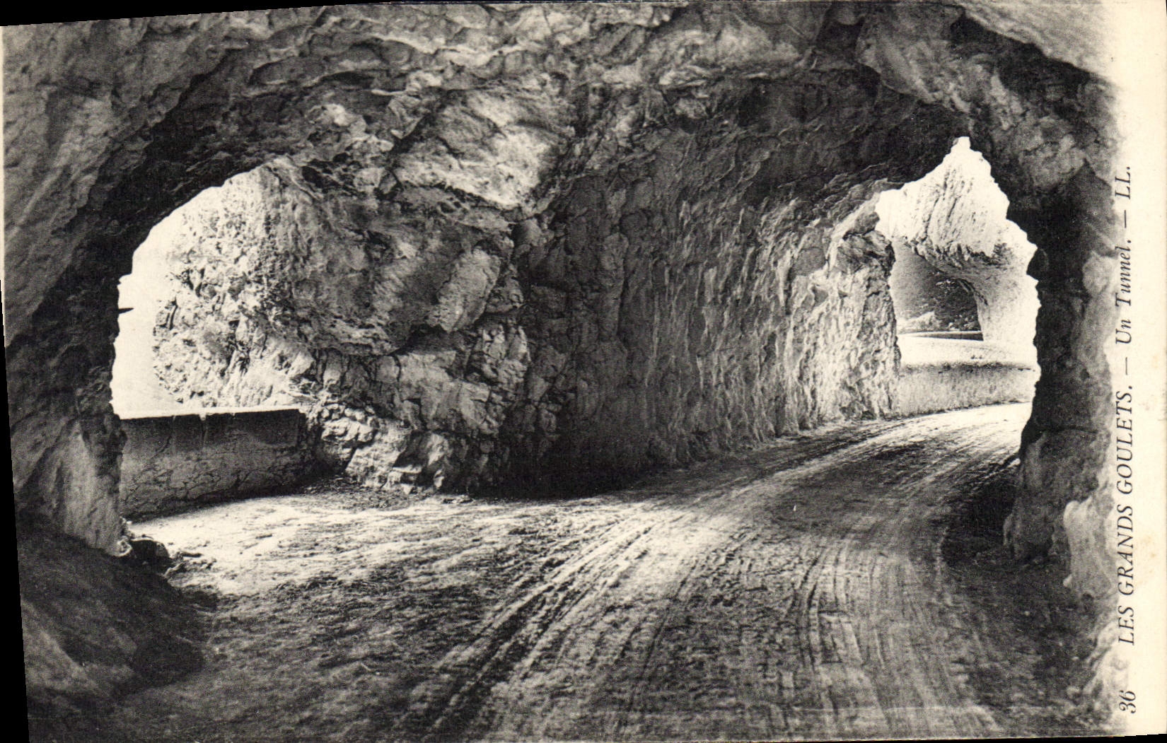 CPA Les Grands Goulets Un Tunnel