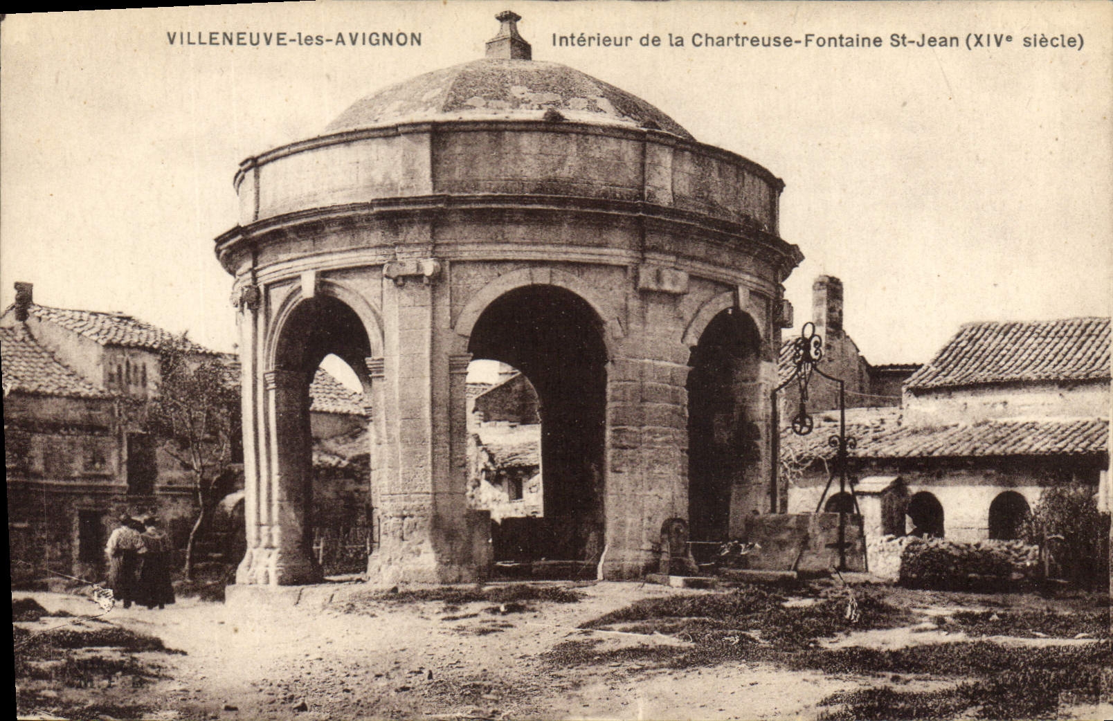 CPA Villeneuve les Avignon interieur de la Chartreuse Fontaine St Jean