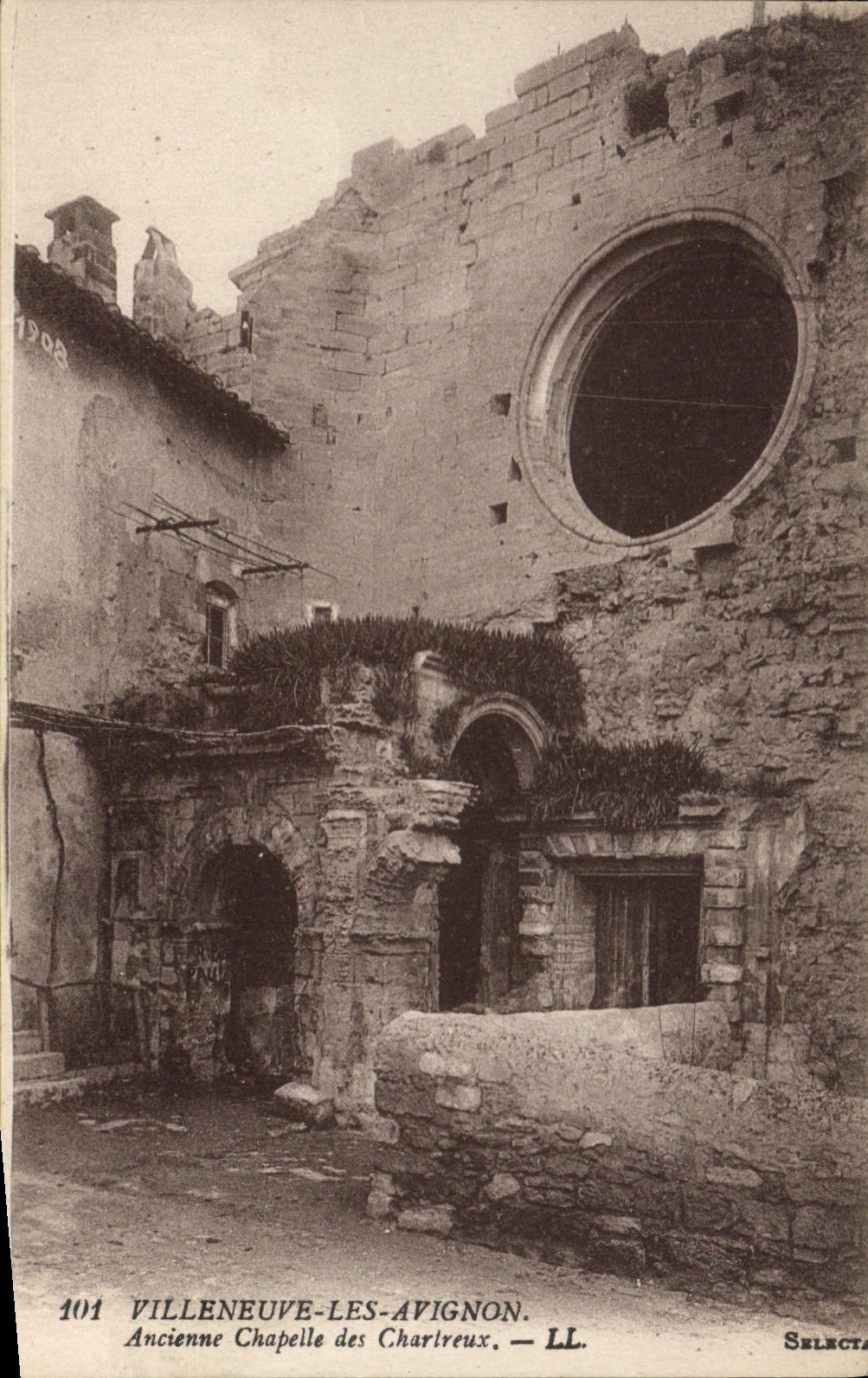 CPA Villeneuve les Avignon Ancienne Chapelle des Chartreux