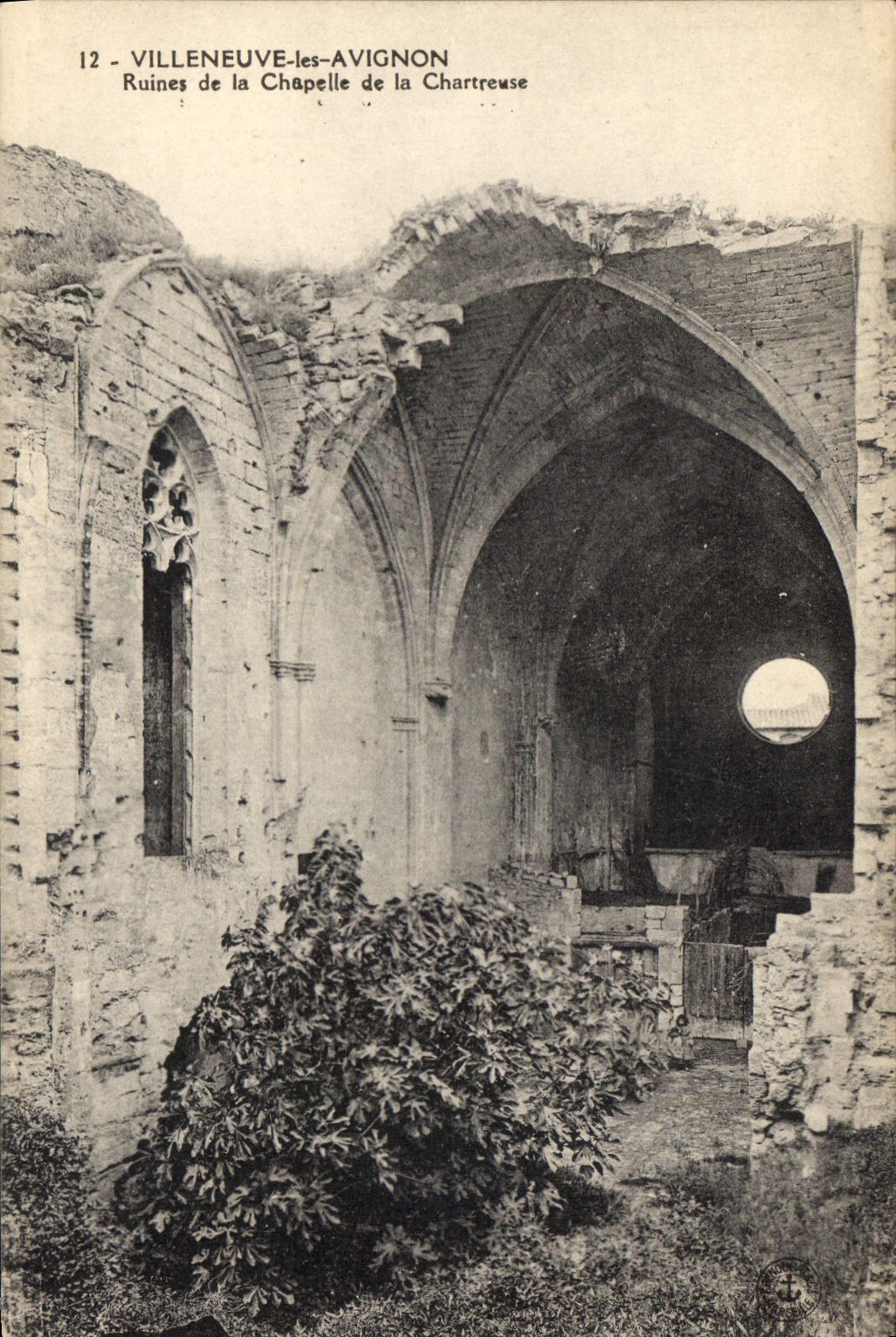 CPA Villeneuve les Avignon Ruines de la Chapelle de la Chartreuse