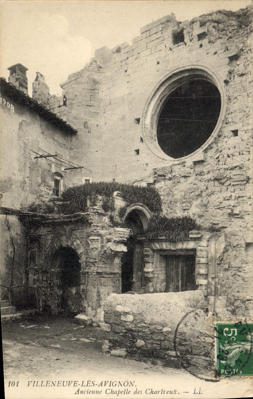 CPA Villeneuve les Avignon Ancienne Chapelle des Chartreux