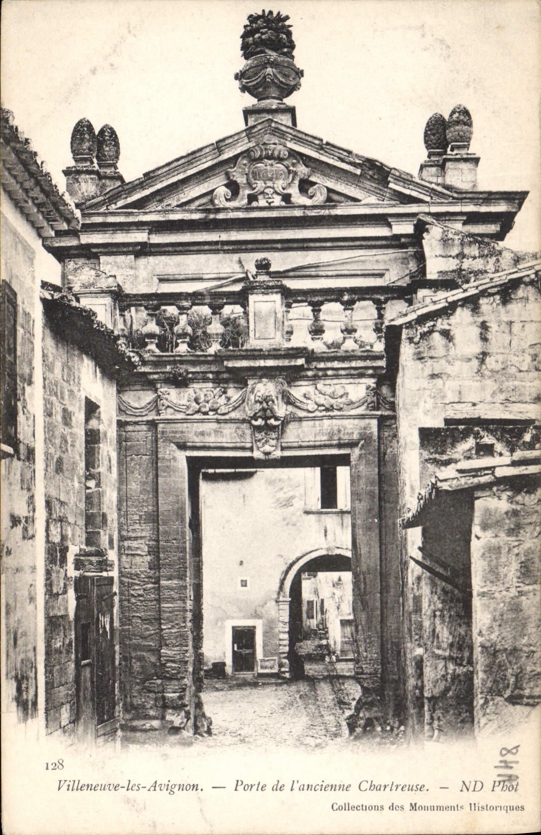 CPA Villeneuve les Avignon Porte de l'ancienne Chartreuse