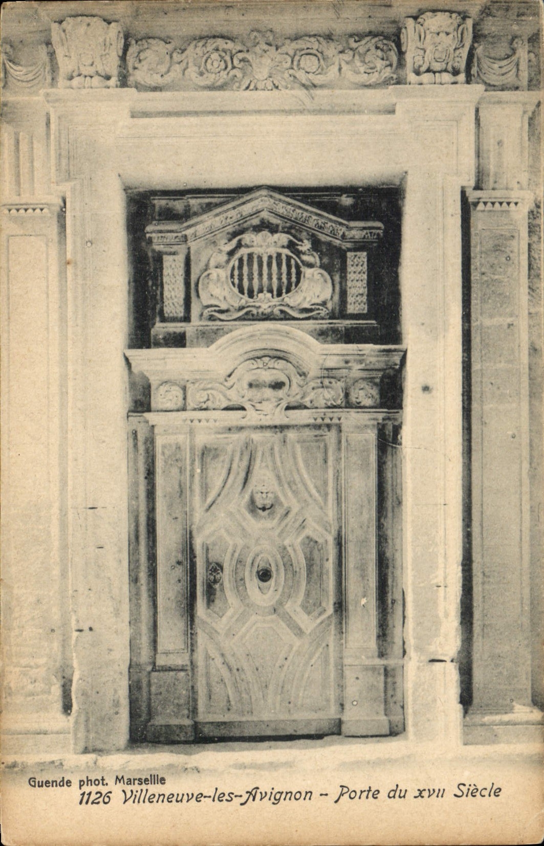 CPA Villeneuve les Avignon Porte du XVII Siecle