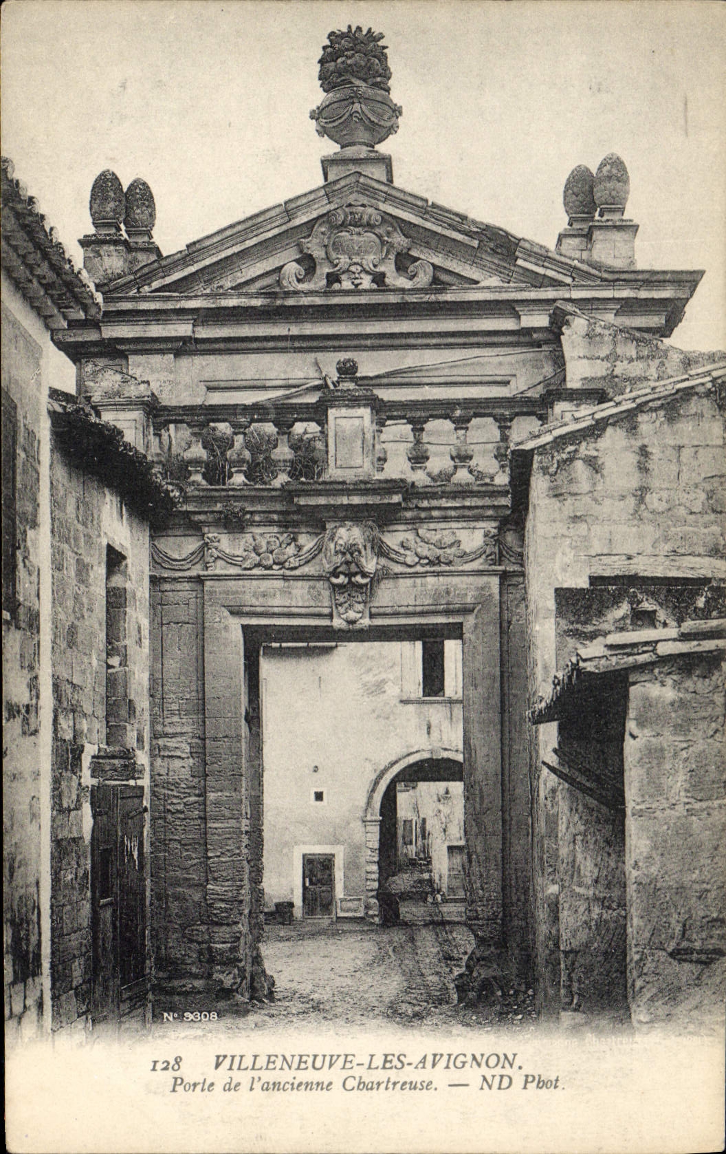CPA Villeneuve les Avignon Porte de l'ancienne Chartreuse