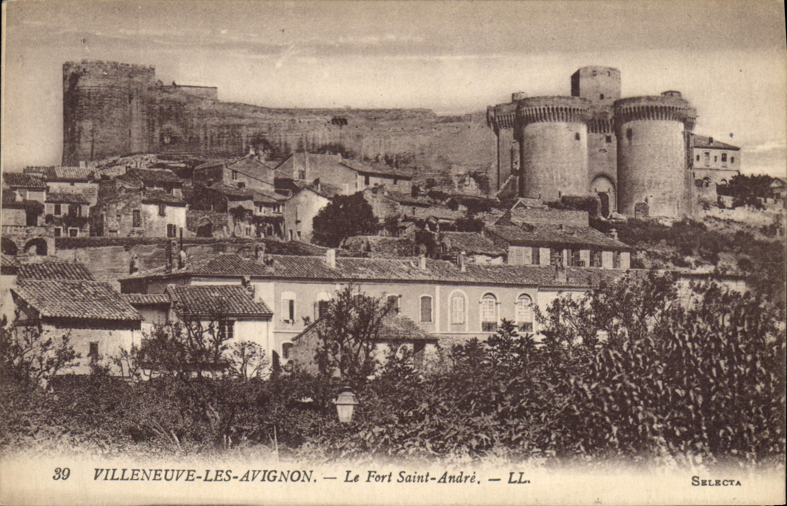 CPA Villeneuve les Avignon Le Fort St Andre