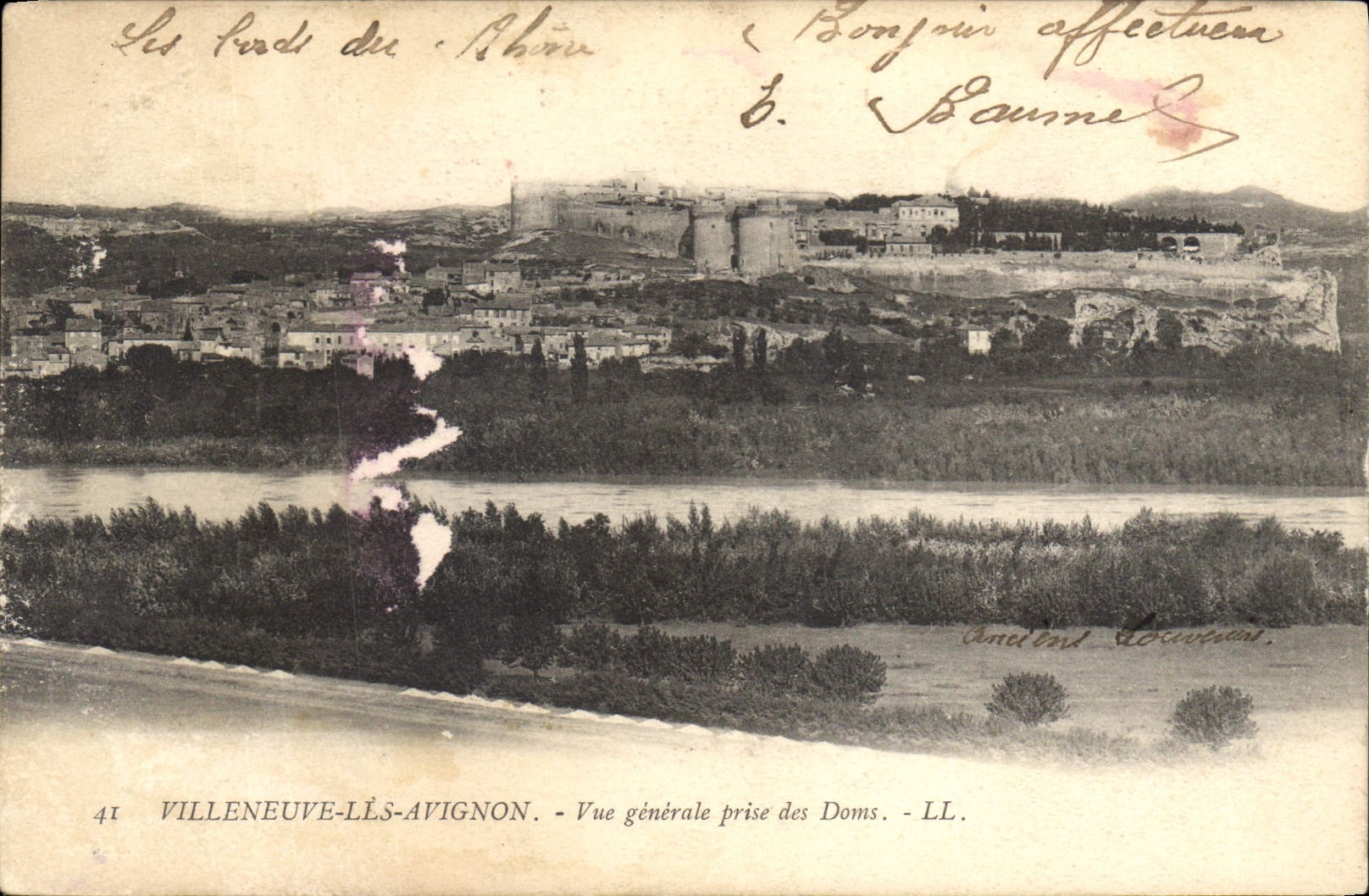 CPA Villeneuve les Avignon Vue generale prise des Doms