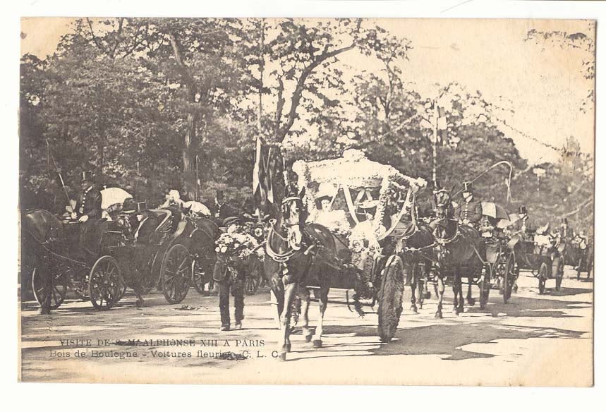 Visite de S M Alphonse XIII a Paris CPA Bois de Boulogne Voitures fleuries