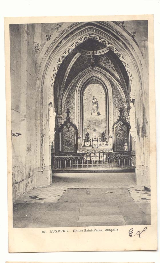 Auxerre CPA Eglise Saint Pierre chapelle