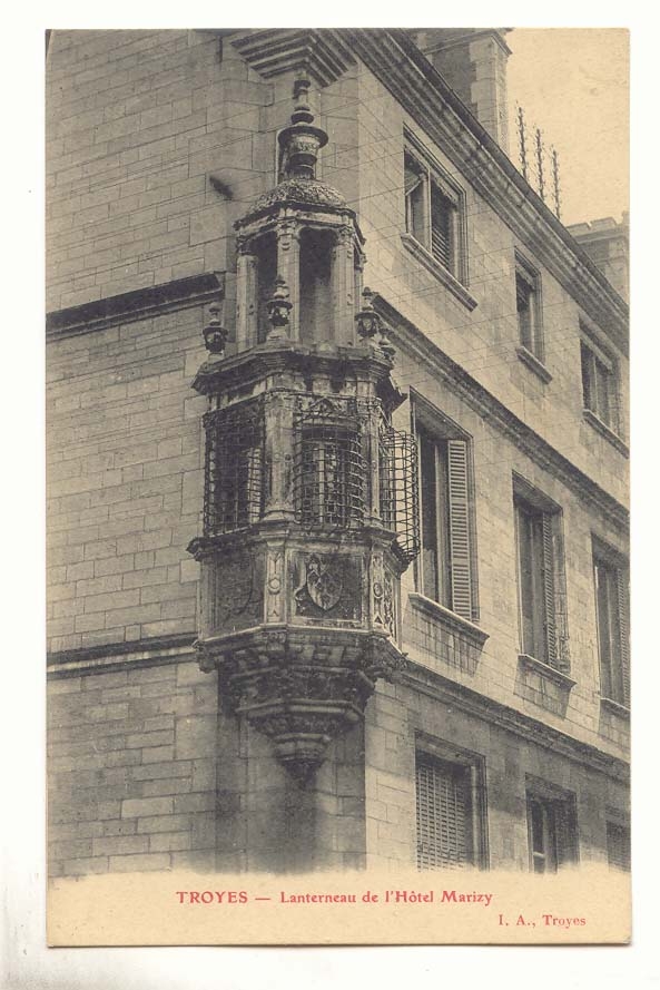 Troyes CPA Lanterneau de l'hotel Marizy