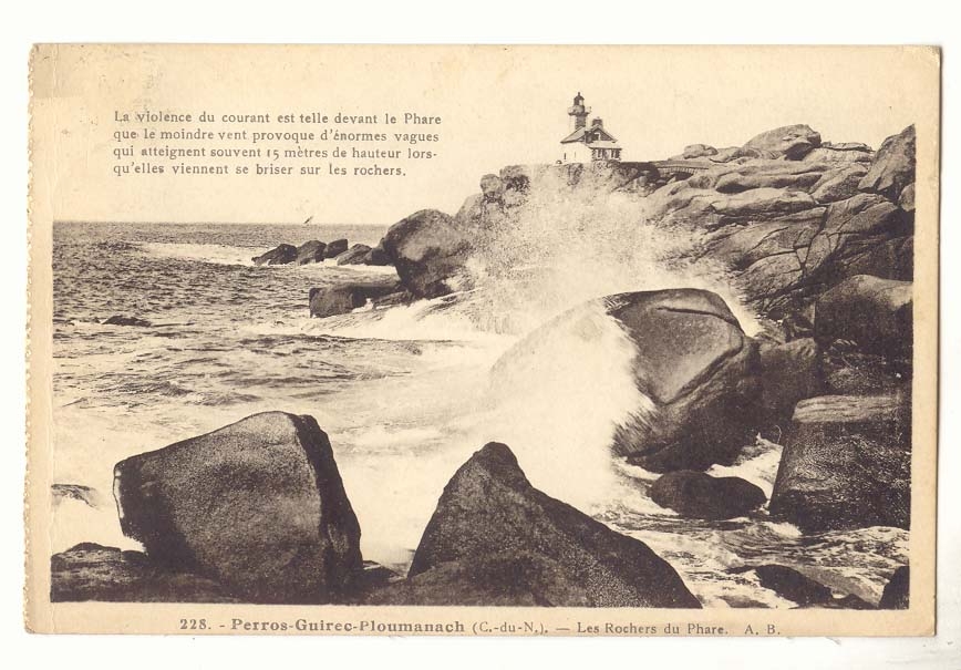 Perros Guirrec ploumanach CPA Les rochers du phare (lighthouse)