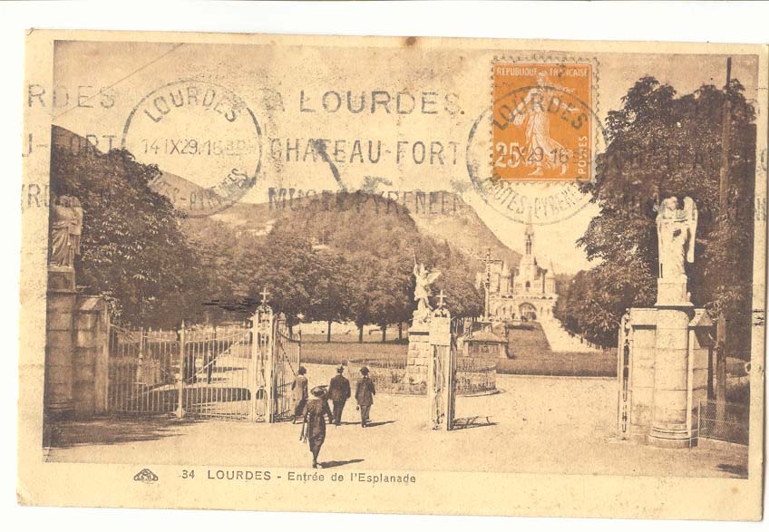 Lourdes CPA Entree de l'esplanade
