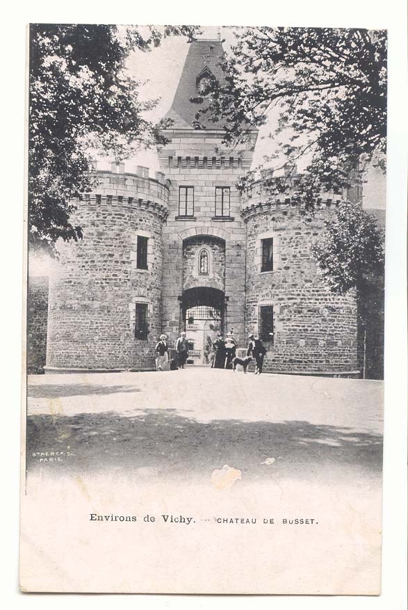 Environs de Vichy CPA Chateau de Busset