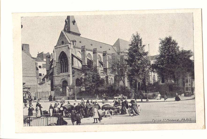 Paris (14eme) CPA Eglise st Medard (marche)