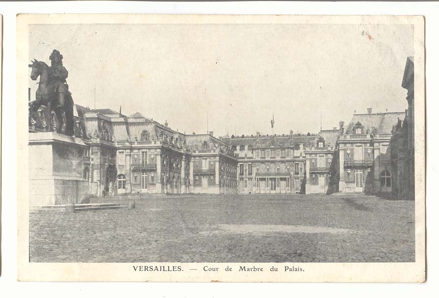 Versailles CPA Cour de Marbre du palais