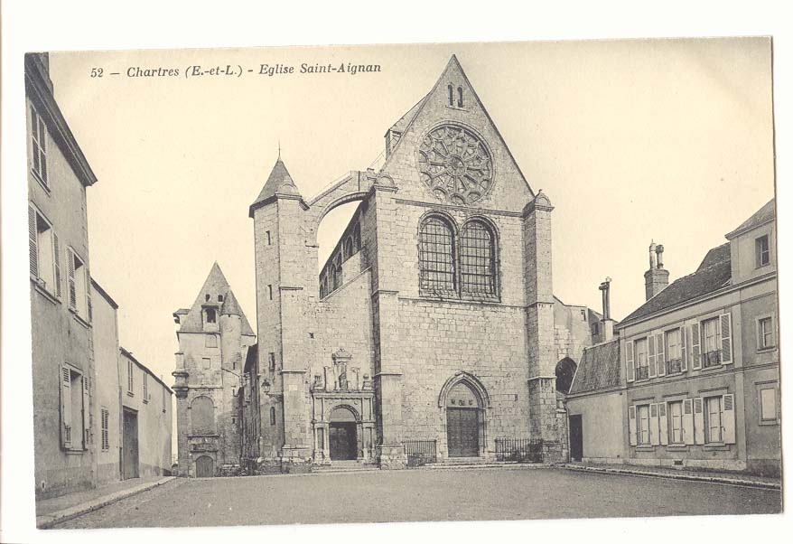 Chartres CPA Eglise Saint Aignan