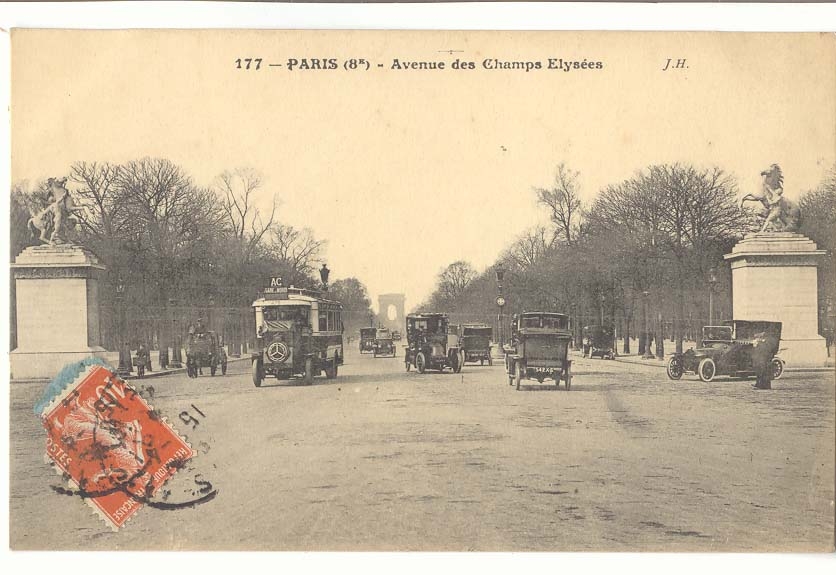 Paris (8eme) CPA Avenue des Champs Elysees