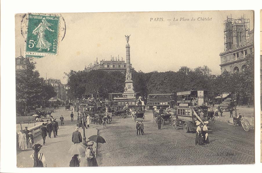 Paris (1er) CPA La place diu Chatelet