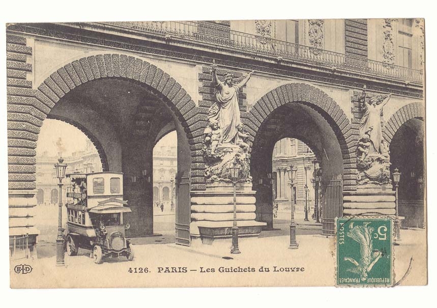 Paris (1er) CPA Les guichets du Louvre