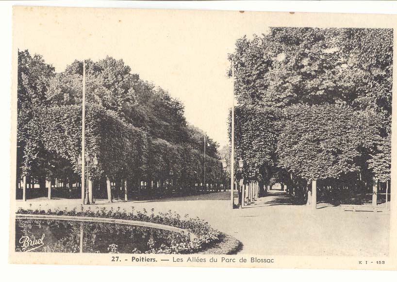 Poitiers CPA Les allees du parc de Blossac