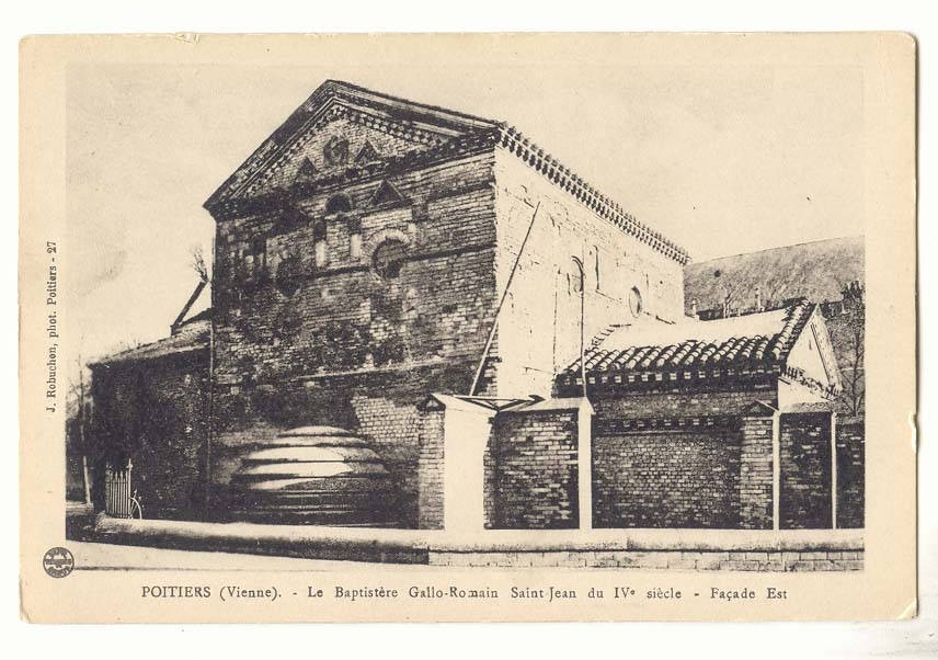Poitiers CPA Le Baptistere Gallo romain Saint Jean du 4eme siecle
