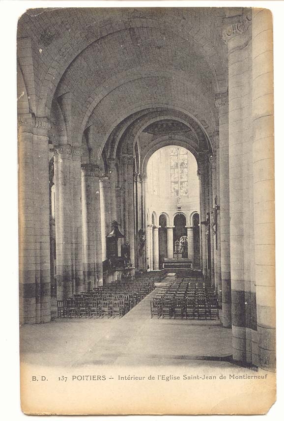 Poitiers CPA Interieur de l'eglise Saitn Jean de Montlerneuf