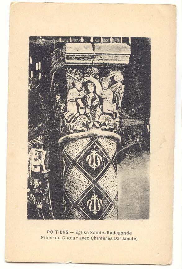 Poitiers CPA Eglise Sainte Radegonde Pilier du choeur avec chimeres (11eme)