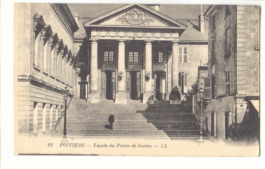 Poitiers CPA Facade du palais de justice