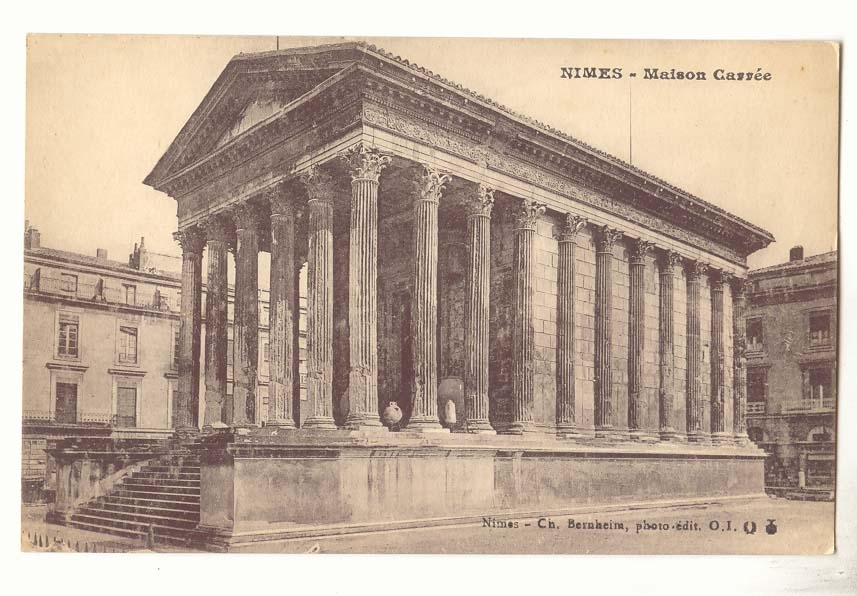 Nimes CPM La maison carree