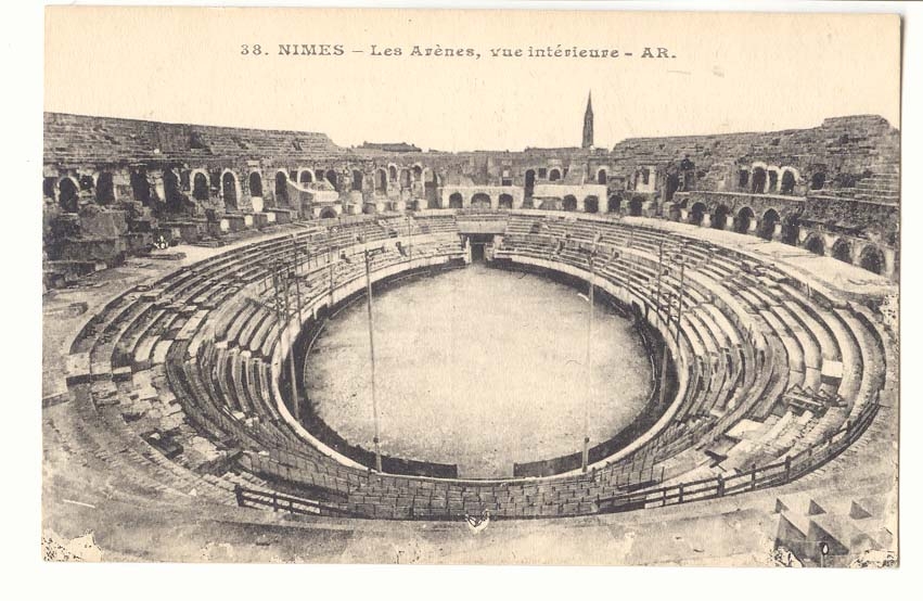 Nimes CPA Les arenes vue interieure