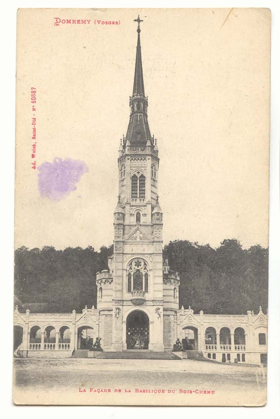 Domremy CPA La facade de la basilique du Bois chenu