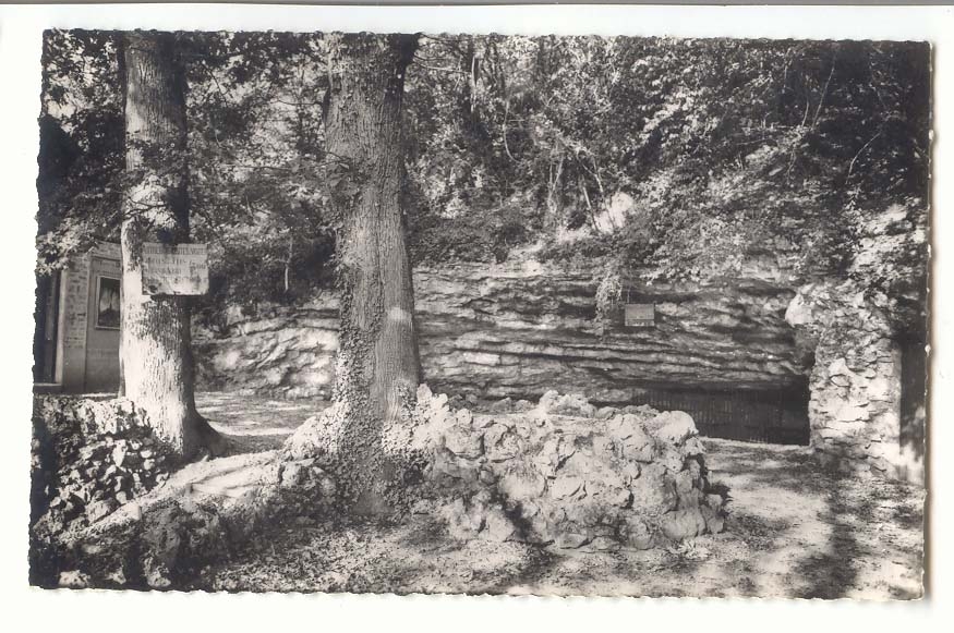 Les grottes d'Arcy sur Cure CPA Entree de la grotte