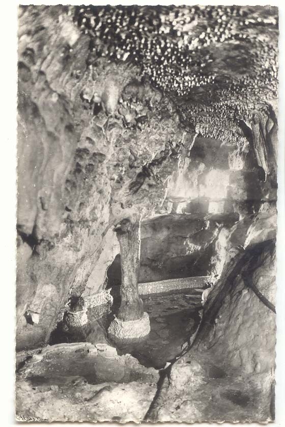 Les grottes d'aRcy sur Cure CPA La fontaine Ste MArguerite