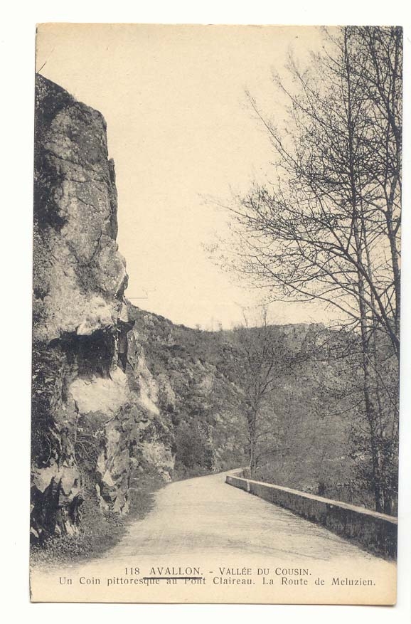 Avallon CPA Vallee du Cousin Un coin pittoresque au pont CLaireau La route de Meluzien