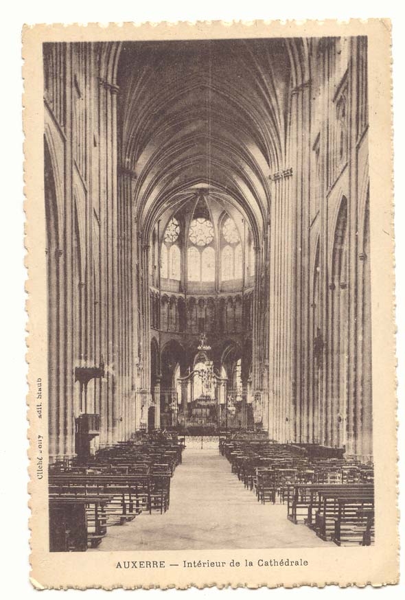 Auxerre CPA Interieur de la cathedrale