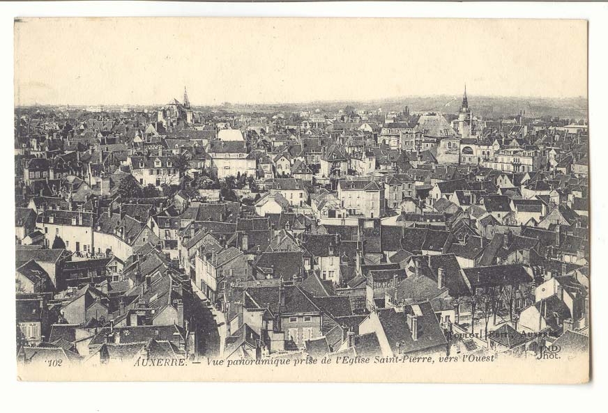 Auxerre CPA Vue panoramique prise de l'eglise Saint Pierre vers l'ouest