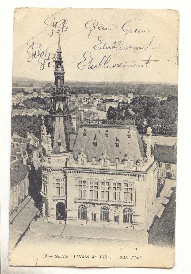 Sens CPA L'hotel de ville