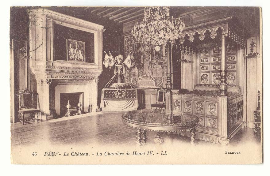 Pau CPA Le chateau La chambre de Henri IV