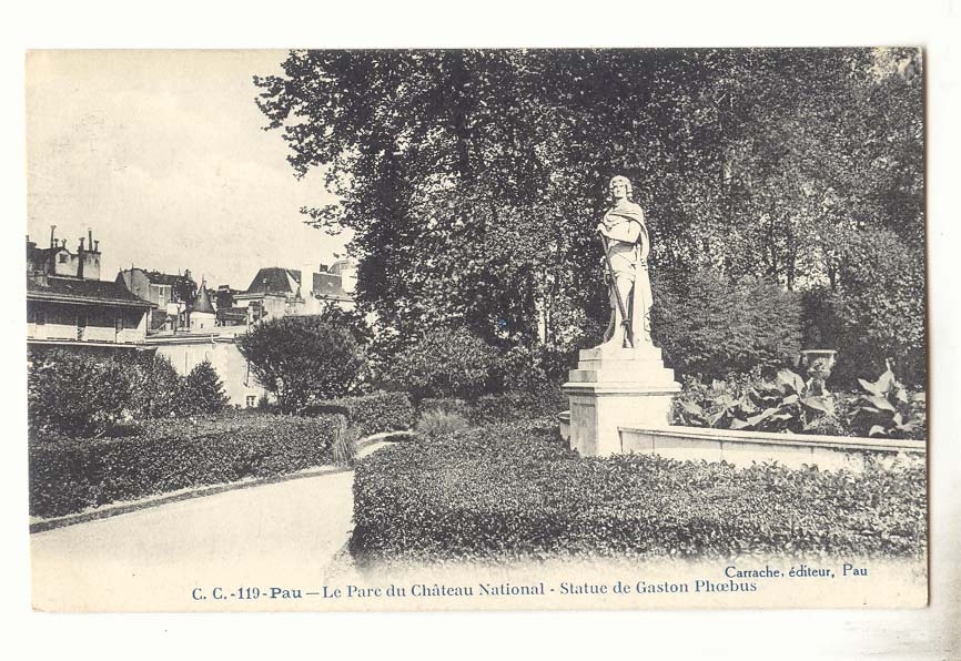 Pau CPA Le parc du chateau national statue de Gaston Phoebus