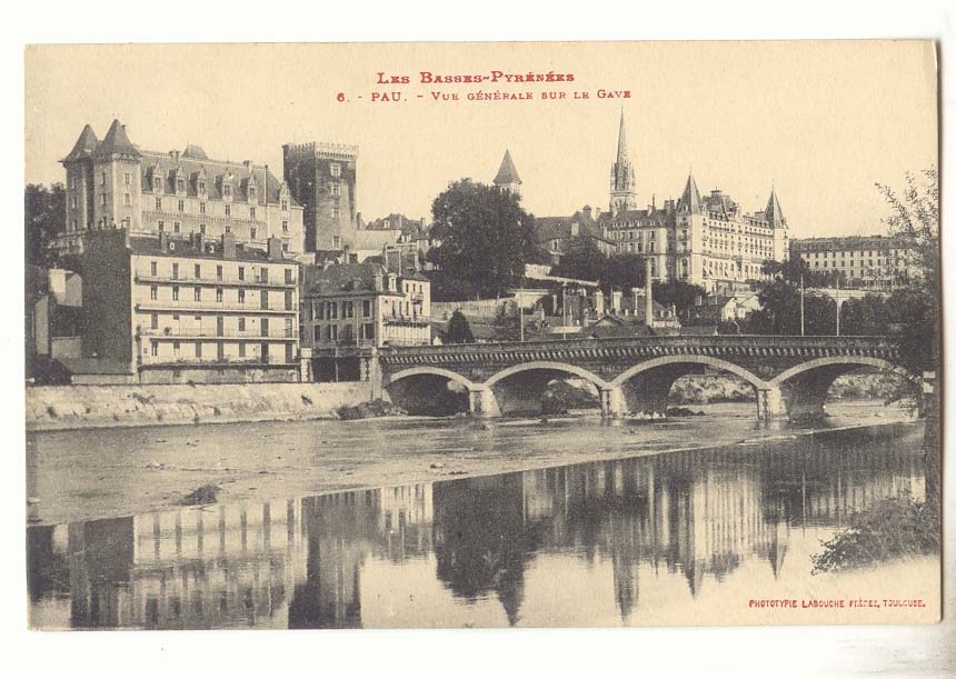 Pau CPA Vue generale sur le Gave