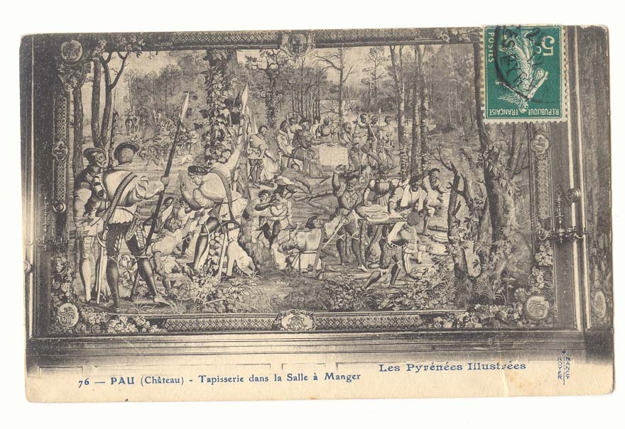 Pau CPA Tapisserie dans la salle a manger