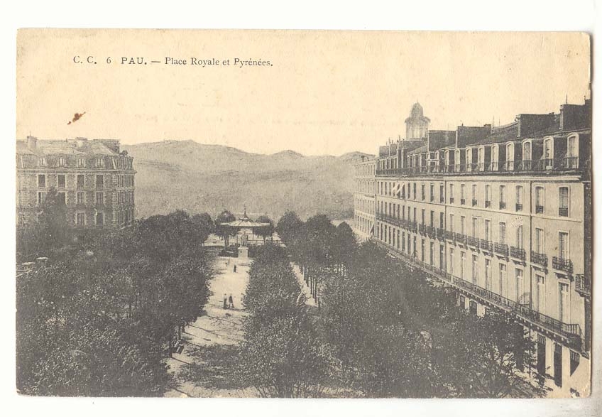 Pau CPA place Royale et Pyrenees