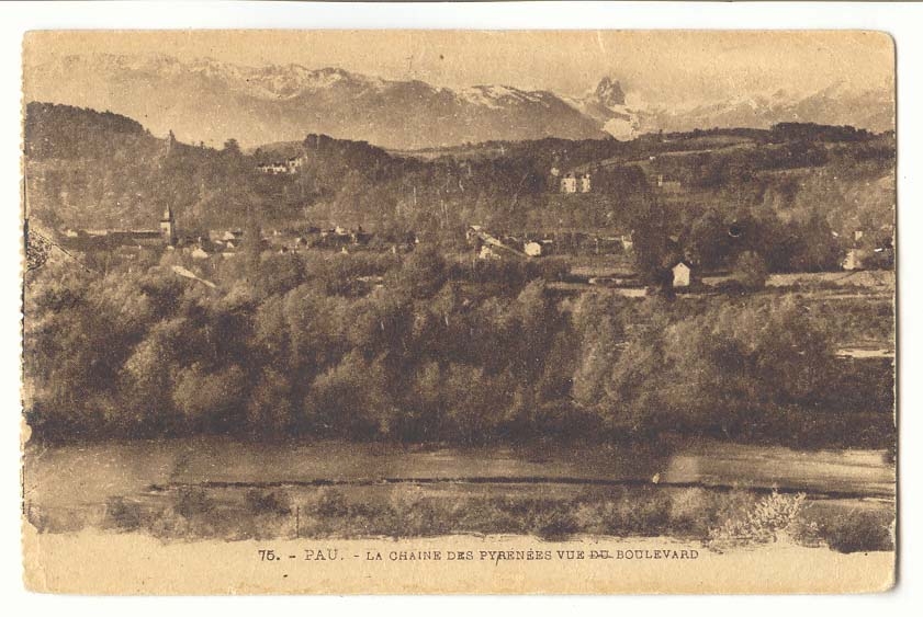 Pau CPA La chaine des Pyrenees vue du boulevard