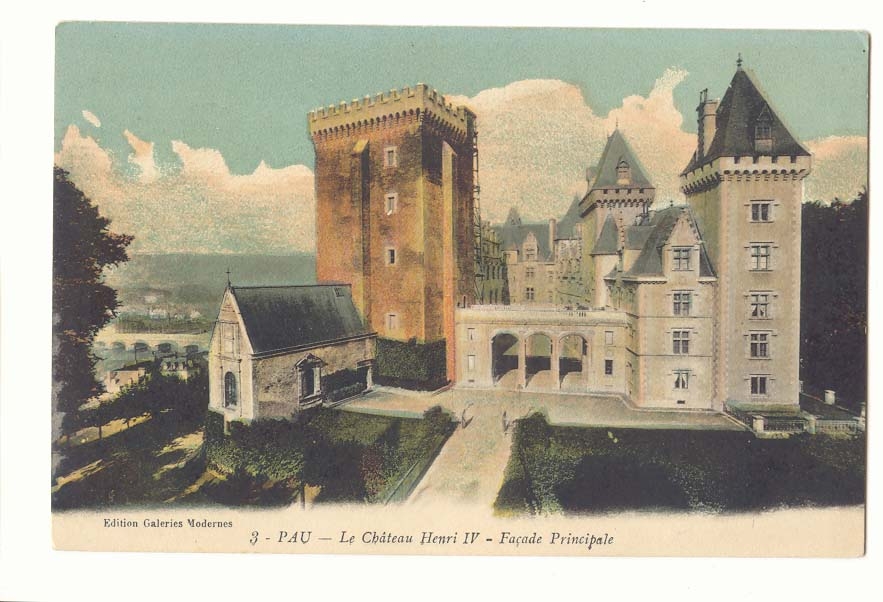 Pau CPA Le chateau Henri IV Facade principale
