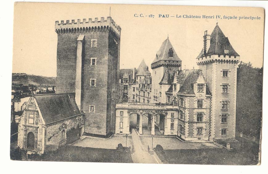 Pau CPA le chateau d'Henri IV facade principale