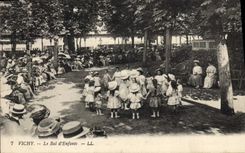 CPA Vichy le Bal d'Enfants 