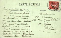 CPA Vichy la Rue de Nimes 